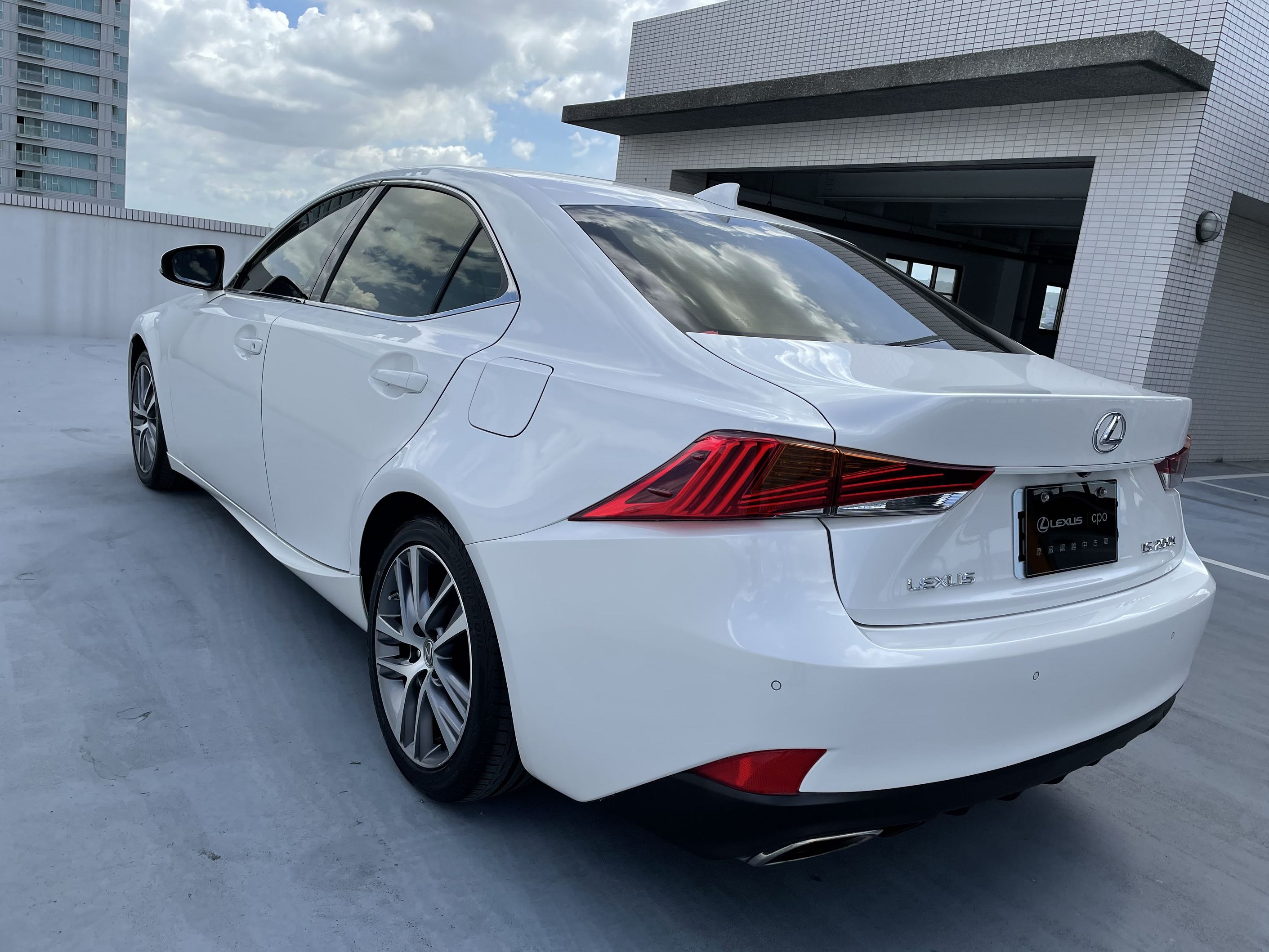 Lexus Is 0t 17 價格118 8 萬 Lexus Cpo 原廠認證中古車