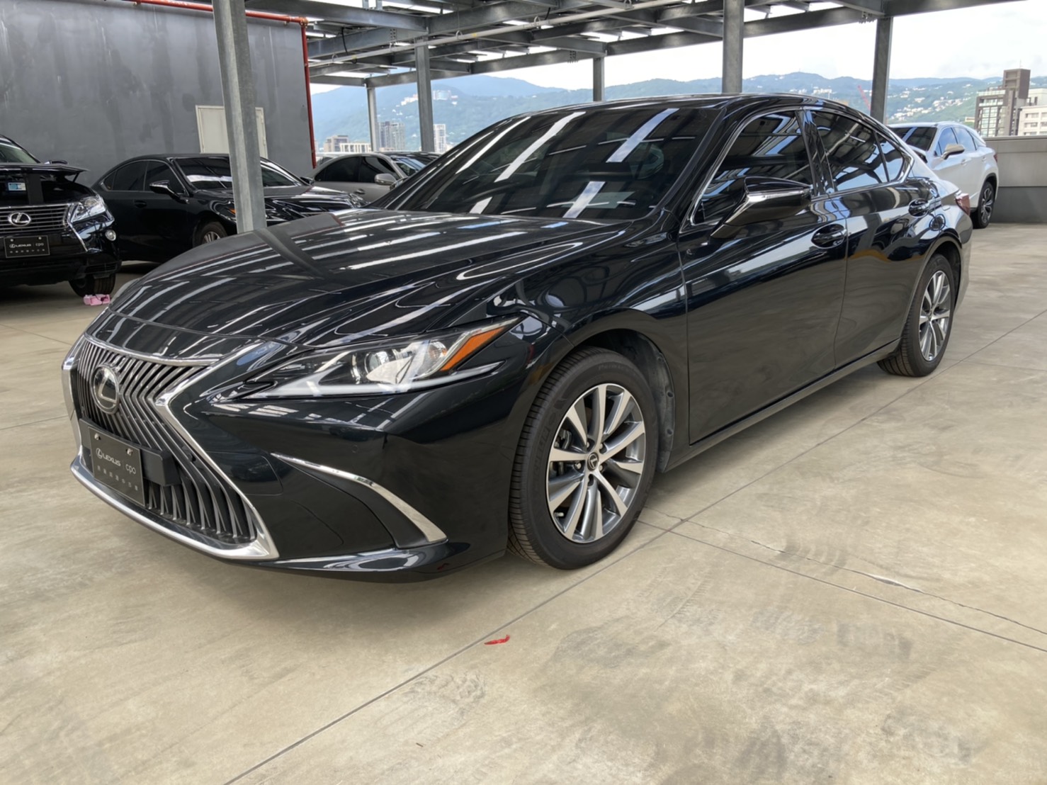 Lexus es 200 2021