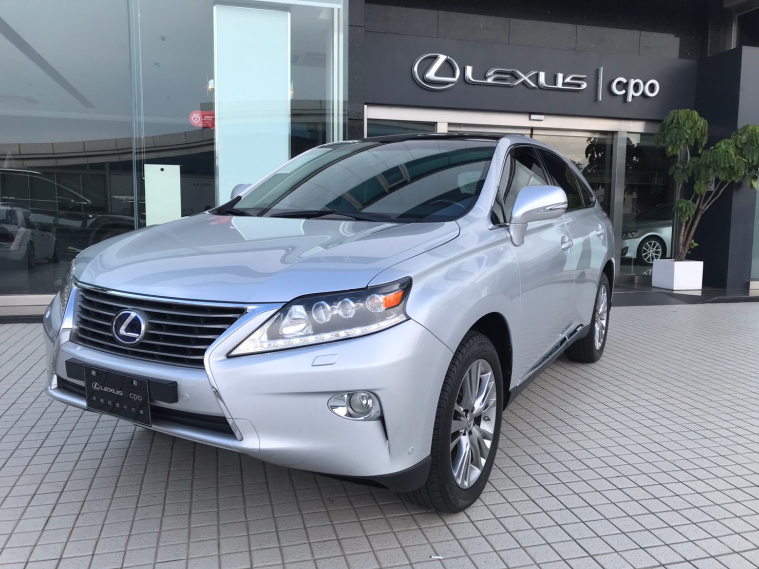 Lexus Rx 450h 13 價格80 萬 Lexus Cpo 原廠認證中古車