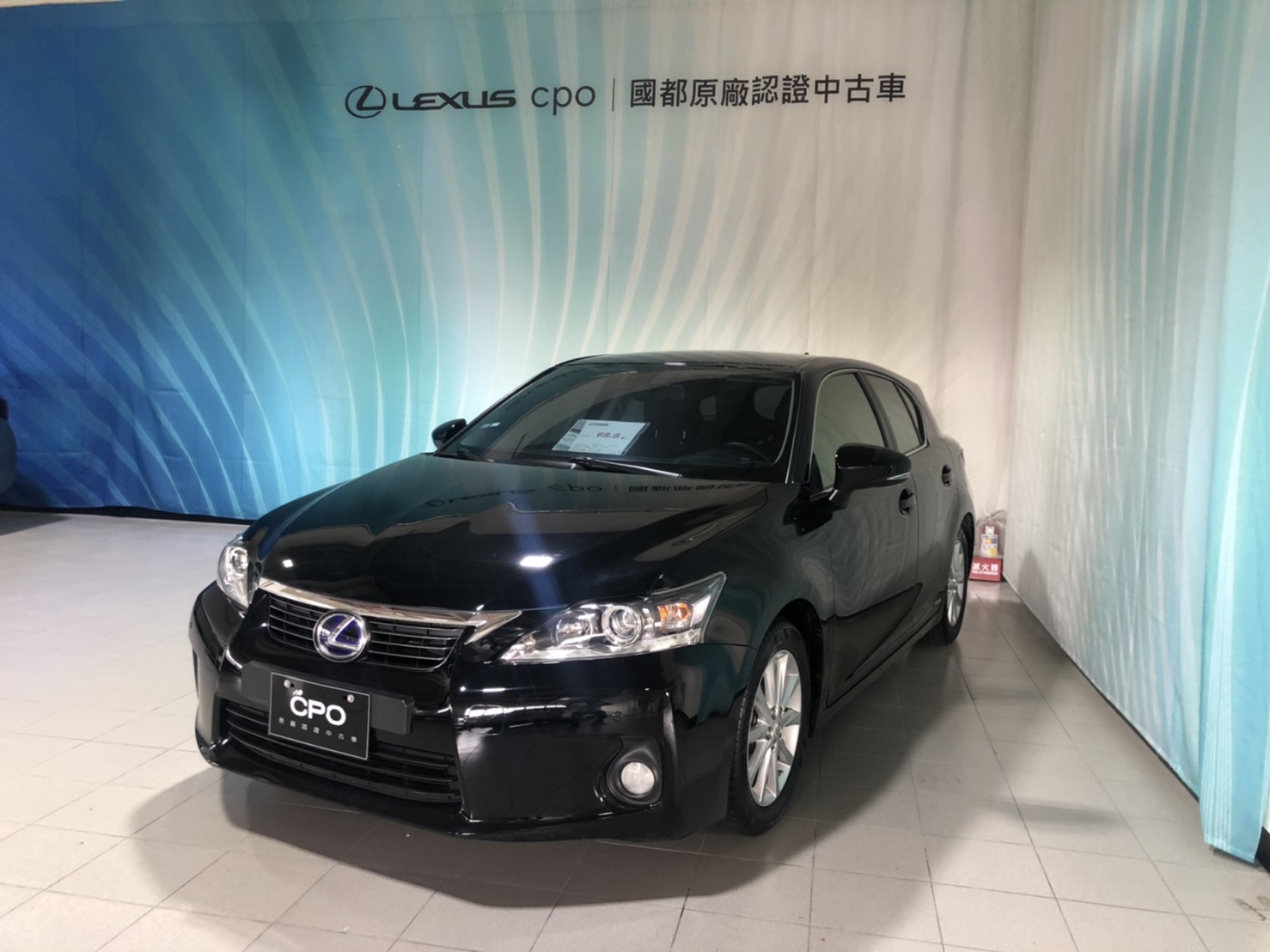 Lexus Ct 0h 13 價格68 8 萬 Lexus Cpo 原廠認證中古車