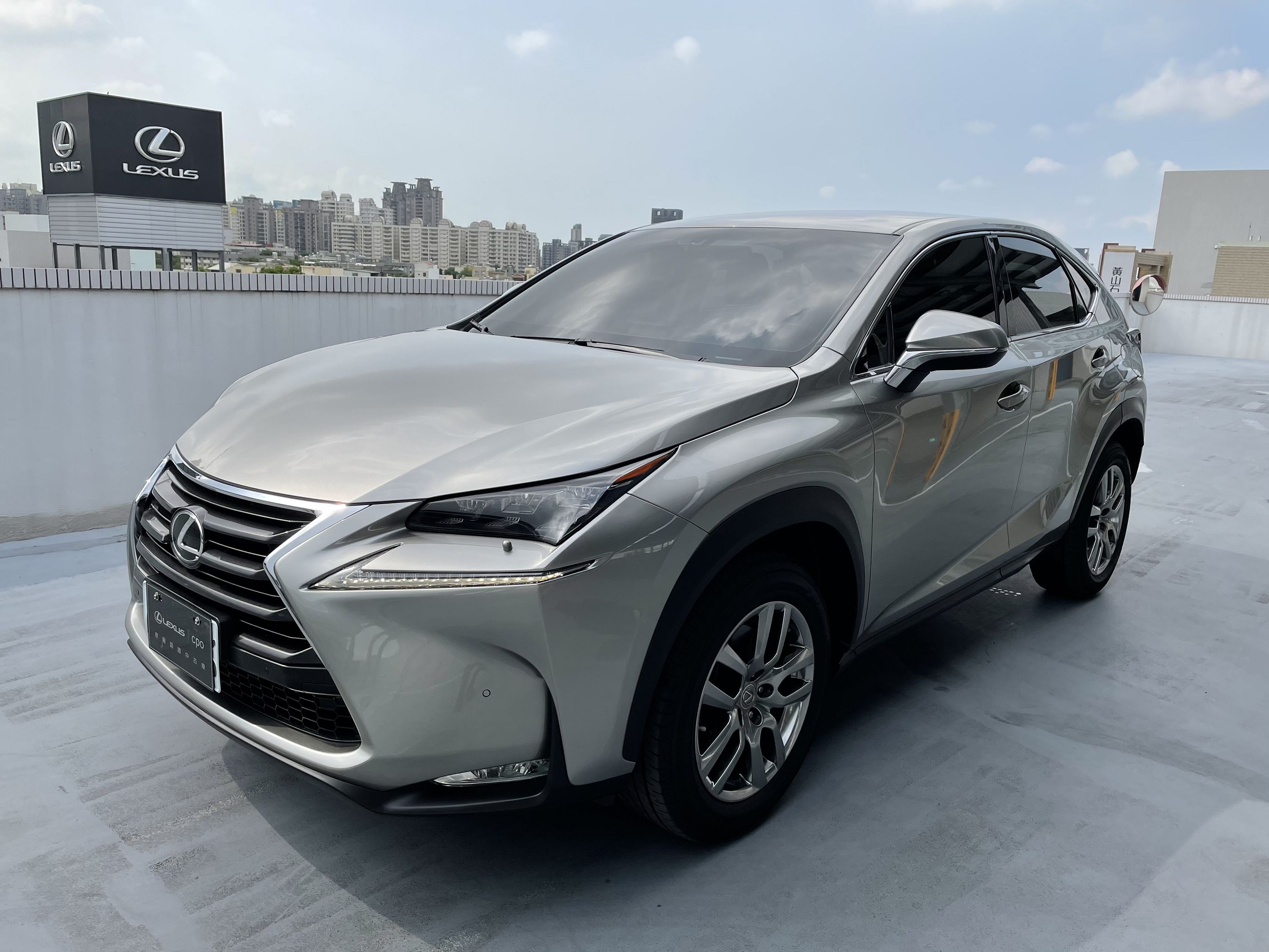 Lexus Nx 0t 17 價格126 8 萬 Lexus Cpo 原廠認證中古車