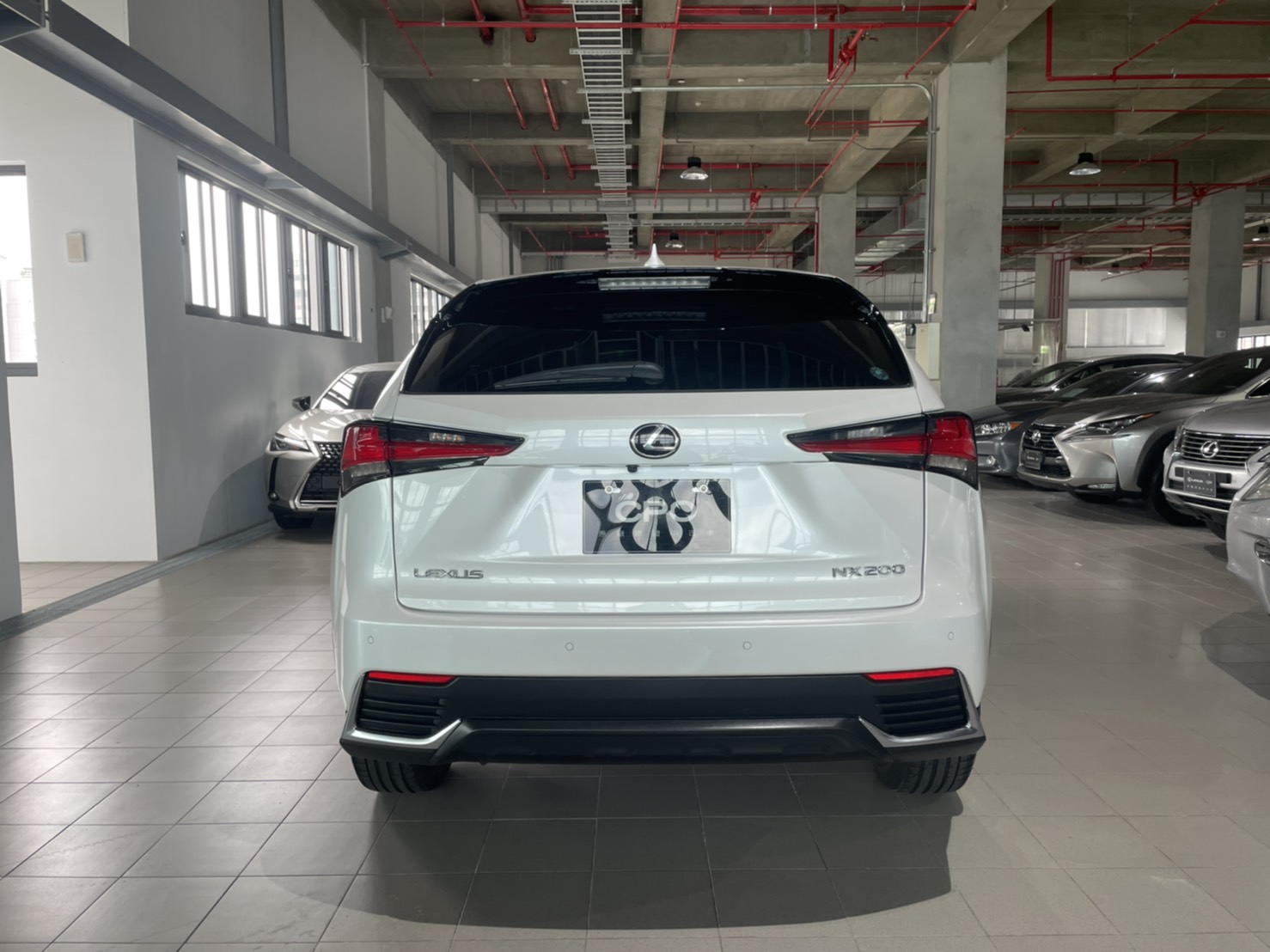 Lexus nx200 салон