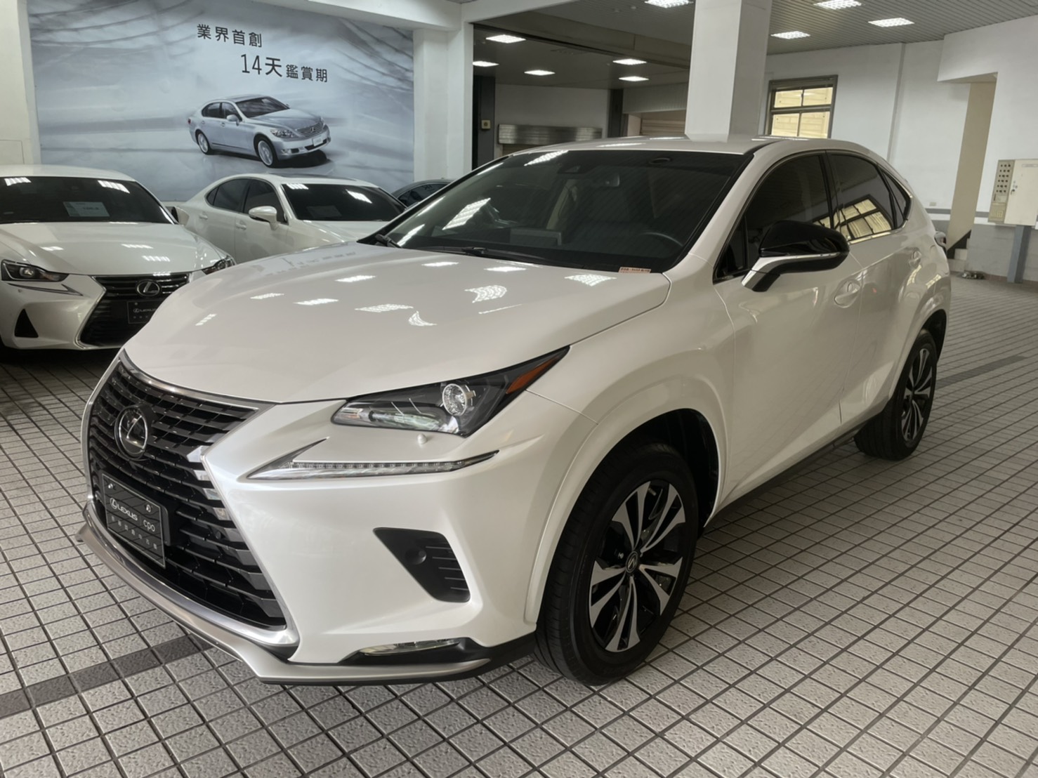 Lexus nx200 2014