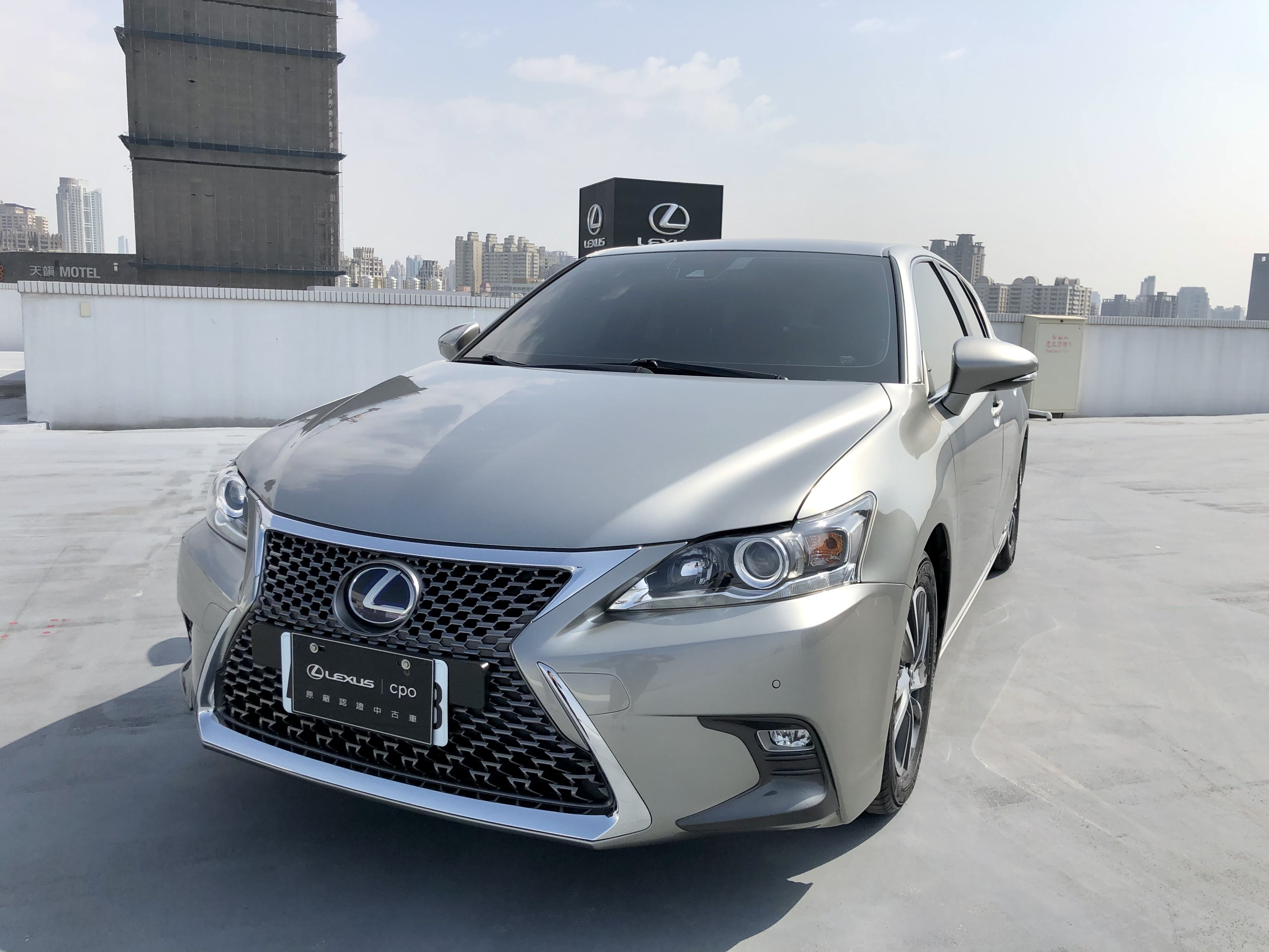 Lexus Ct 0h 18 價格105 8 萬 Lexus Cpo 原廠認證中古車