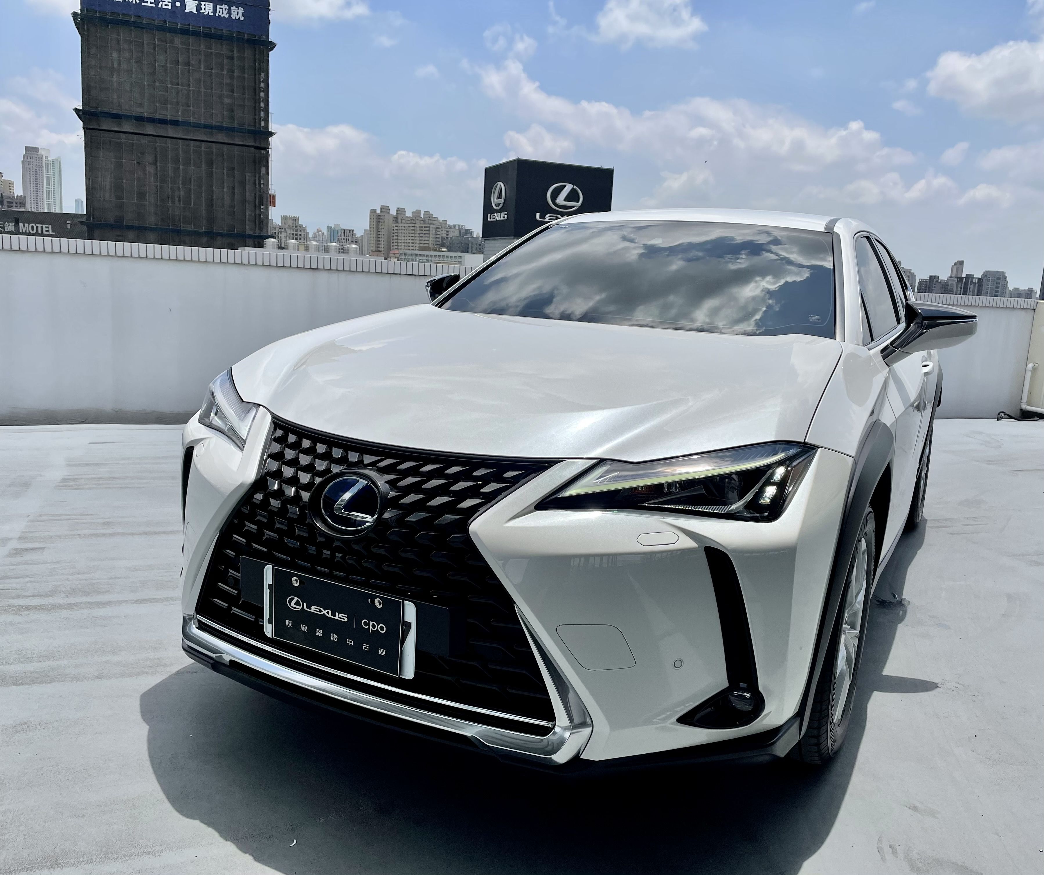 Lexus ux 250h характеристики