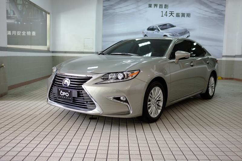 Lexus es200 2016