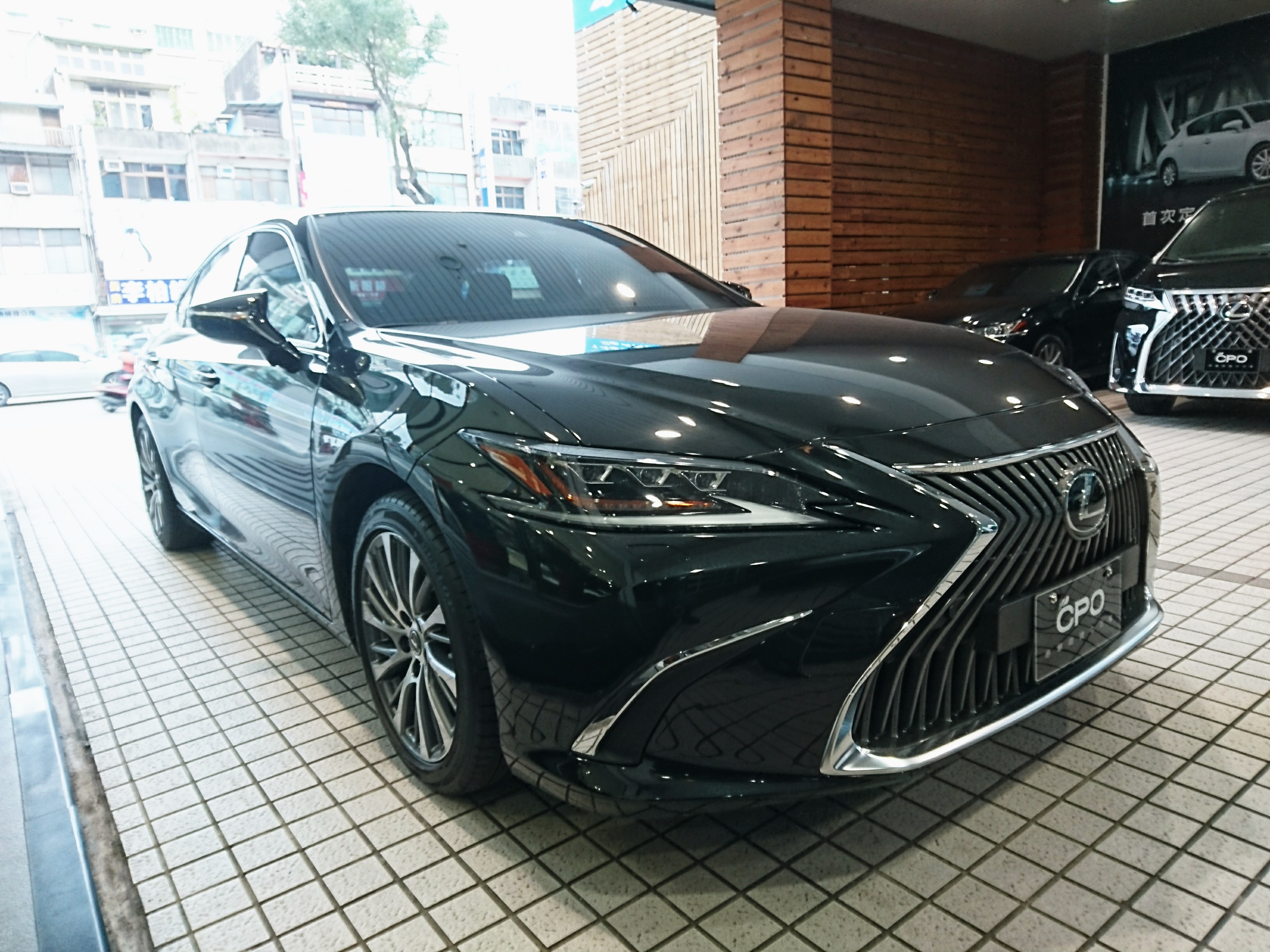 Lexus es 250 2020