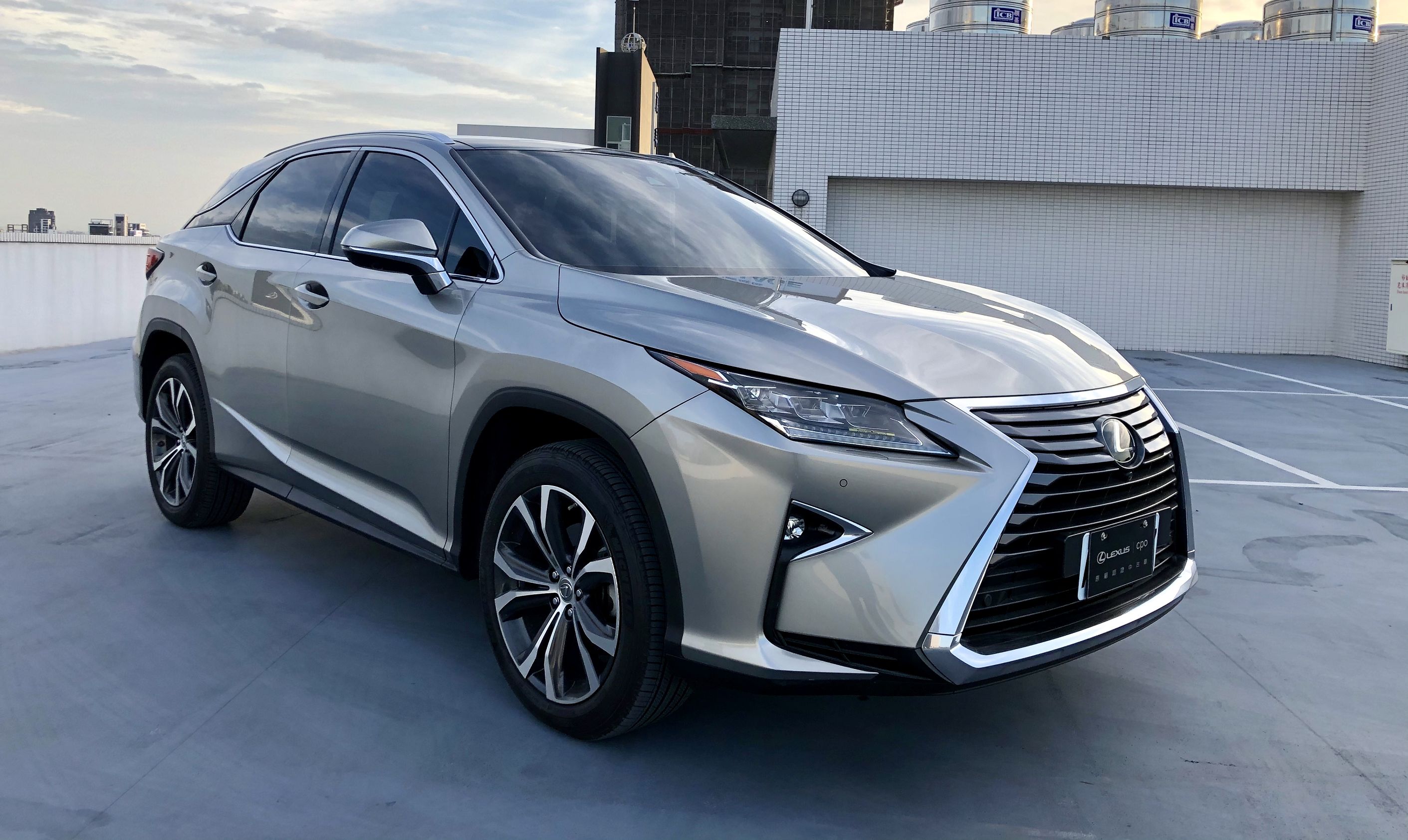 Lexus rx 200t аккумулятор